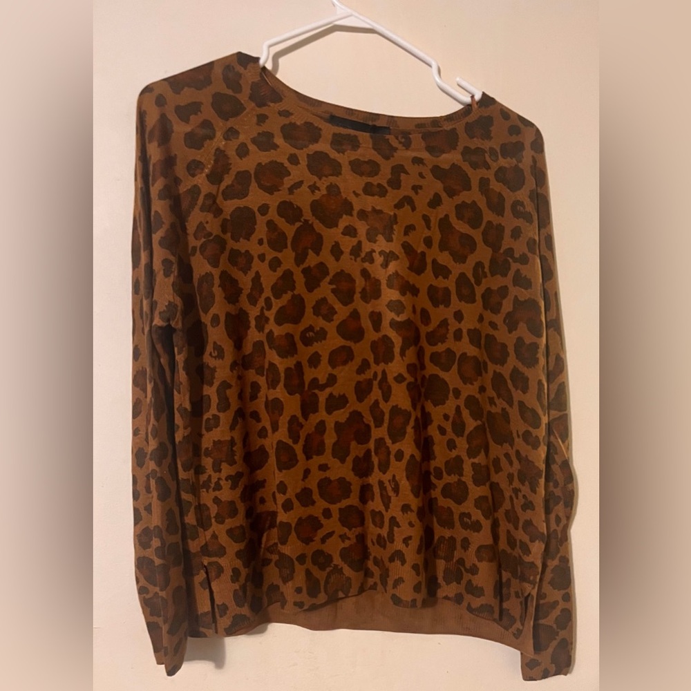 Zara Brand New Top Size M
Leopard Print Brown Top lightweight - Picture 4 of 5